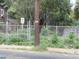 623 FERRY AVE Camden