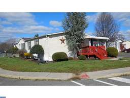 130 ROBIN DR West Deptford Twp