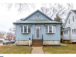 44 HARDING AVE Oaklyn